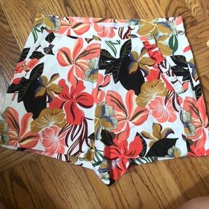 Zara floral mini shorts